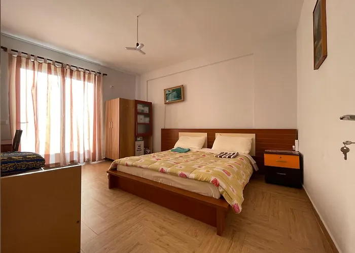 Private - & Mountain Views & Free Parking & Wifi Kwatera prywatna
